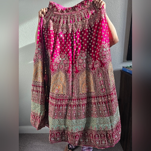 Indian bridal lehnga - Picture 17 of 17